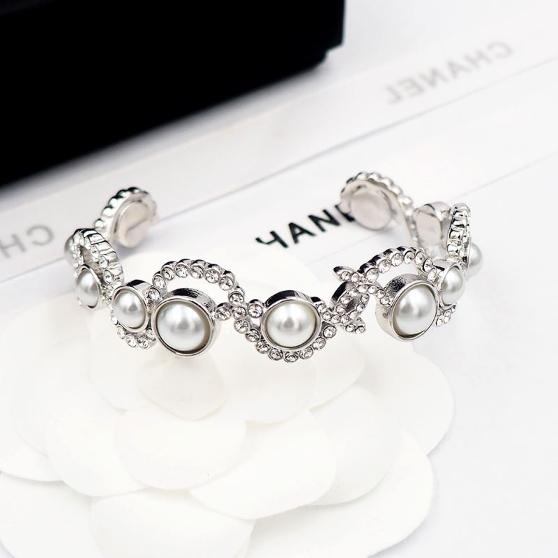 Ch**el bracelets
